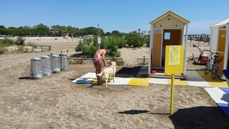 Ampio Bilocale Caorle Lungomare Levante Dış mekan fotoğraf
